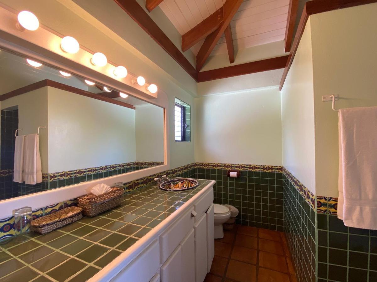 Tranquility Beach Suites Placencia Екстер'єр фото