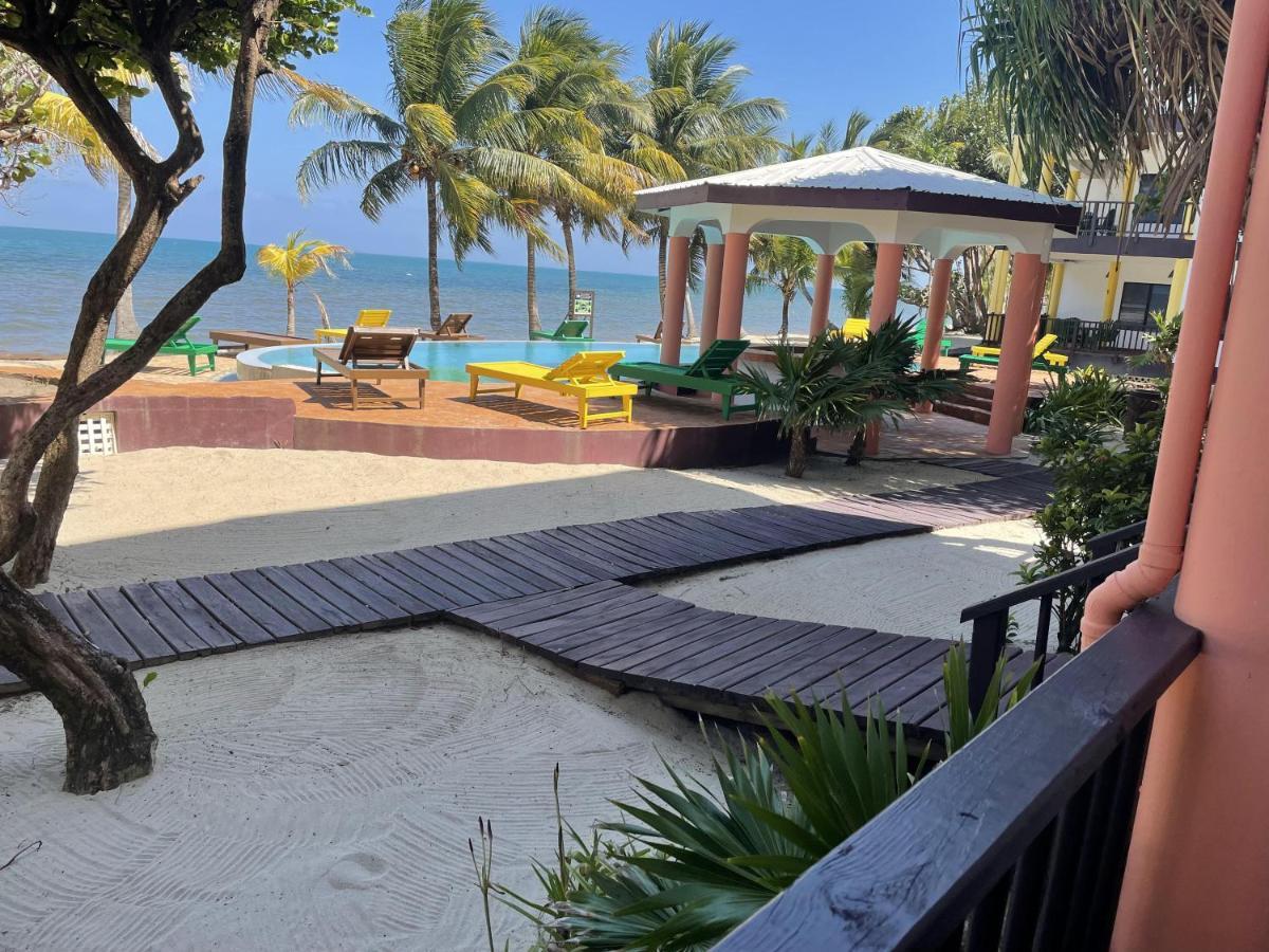 Tranquility Beach Suites Placencia Екстер'єр фото