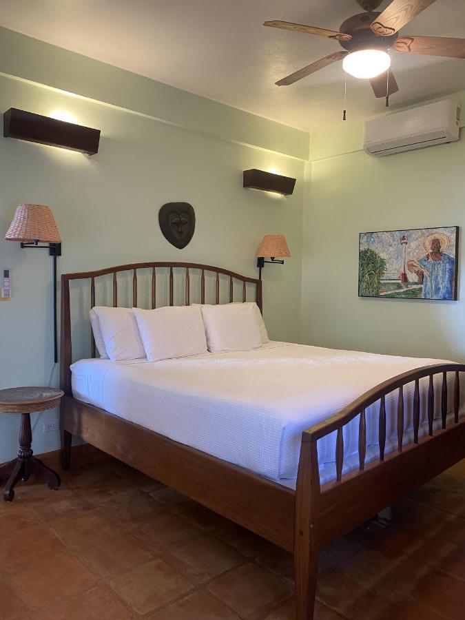 Tranquility Beach Suites Placencia Номер фото