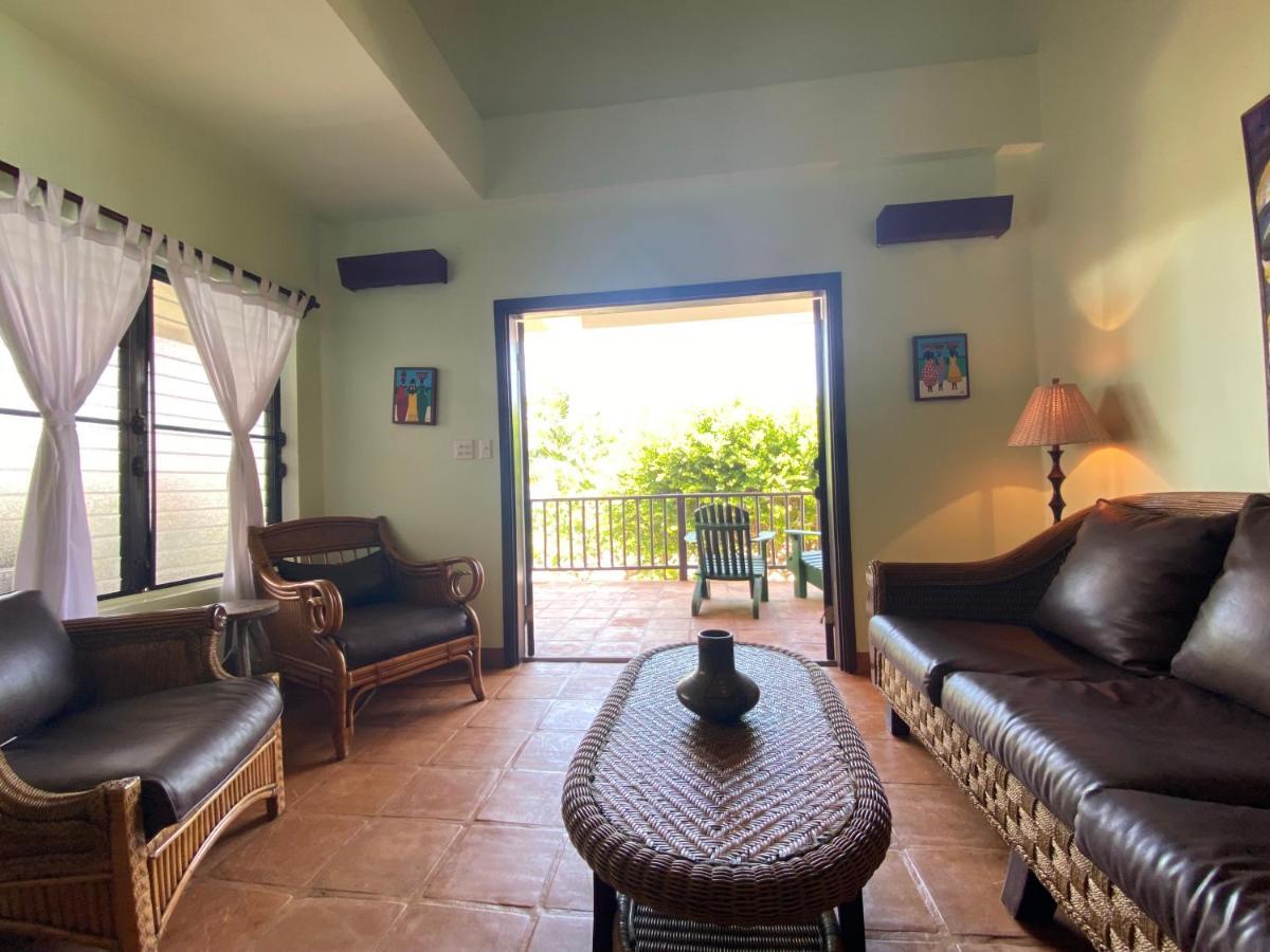 Tranquility Beach Suites Placencia Екстер'єр фото